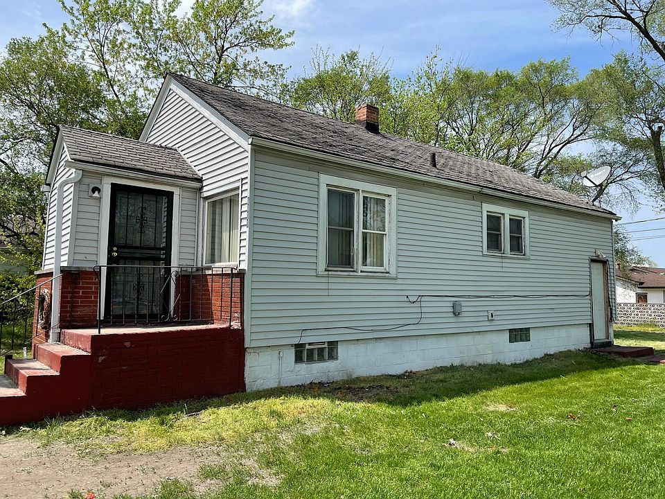 Front Porch and entrance
