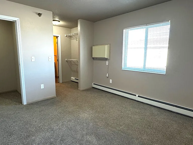 Oakview Apartments 1410 — Photo 54