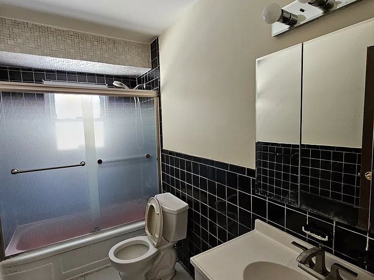 102 Birchwood Park Dr — Photo 14