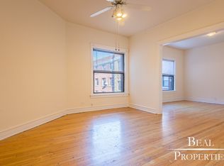 831 W Waveland Ave #S3, Chicago, IL 60613