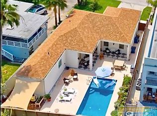 210 W Acapulco St, South Padre Island, TX 78597