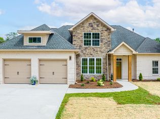 1245 Old Hickory Ln, Lenoir City, TN 37772