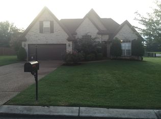 100 Baylee Ct, White House, TN 37188