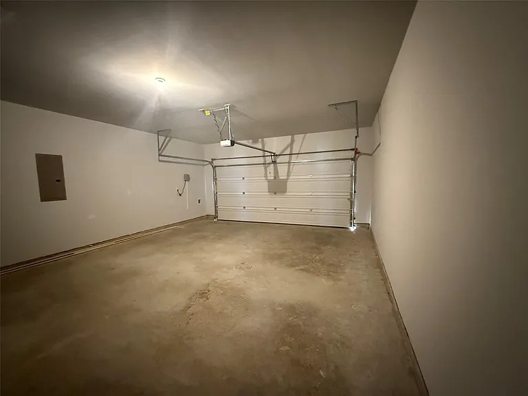 5814 Aurora Greens Ln — Photo 8