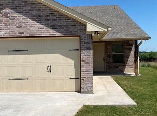 904 Dart Ct, Granbury, TX 76049