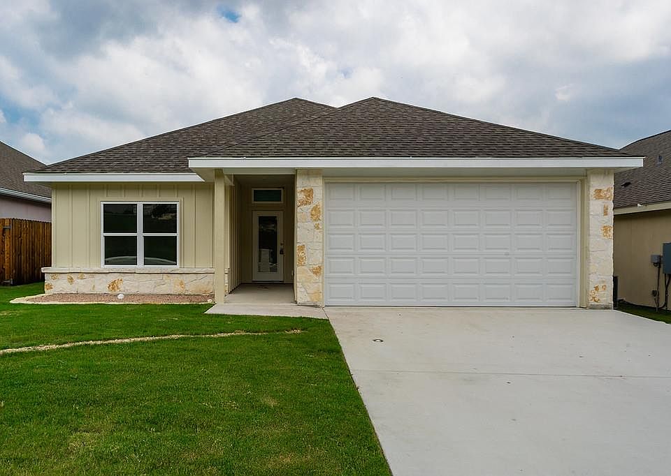 1st image of 1153 Norfolk Ln