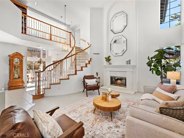 1775 Blackbird Cir, Carlsbad, CA 92011