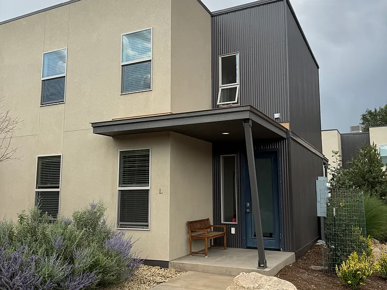728 Oak St #L — Photo 1