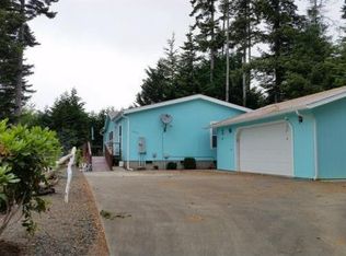 1640 Kristi Loop, Lakeside, OR 97449