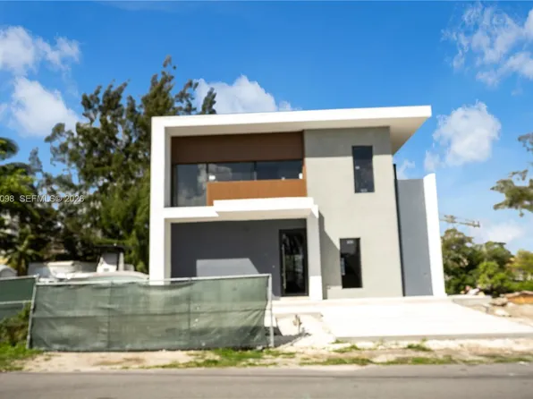 201 NW 14th Way, Dania, FL 33004