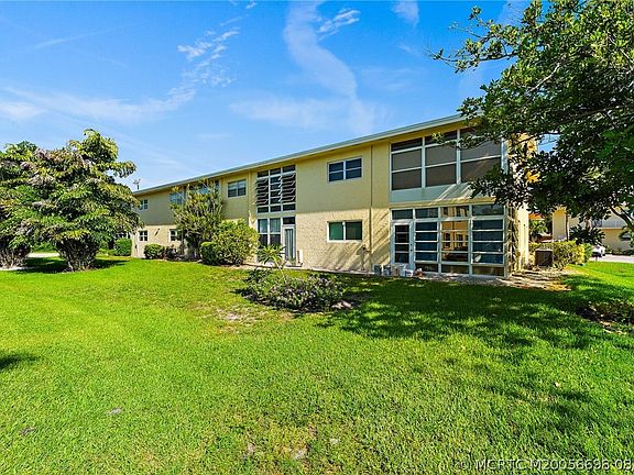 4th image of 2950 SE Ocean Blvd APT 133-3