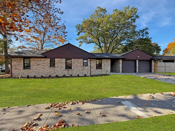 2115 Anderson Dr SE, East Grand Rapids, MI 49506