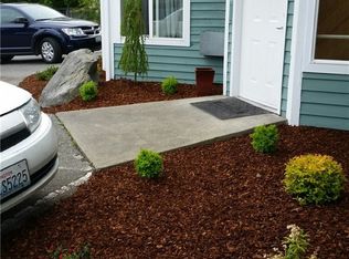 952 SE Ely St, Oak Harbor, WA 98277