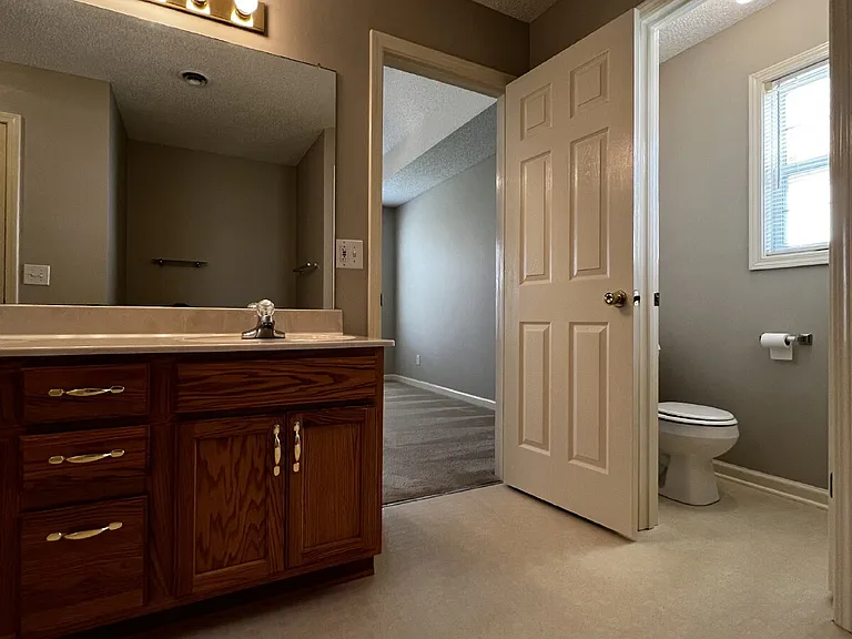 3427 Poplar Hl — Photo 39