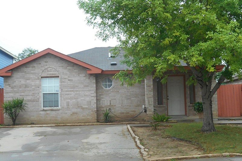 1st image of 727 Royal Palm Dr
