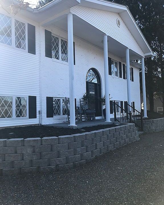 1st image of 562 Big Oak Ln