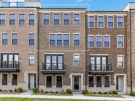 Skye C exterior