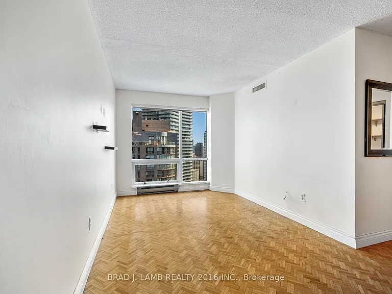 1001 Bay St #2709 — Photo 8