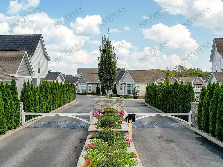 Charmant Cottages — Photo 2