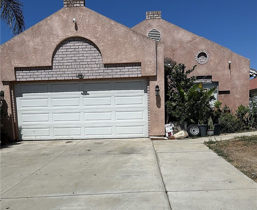 1st image of 8416 Reseda Ave
