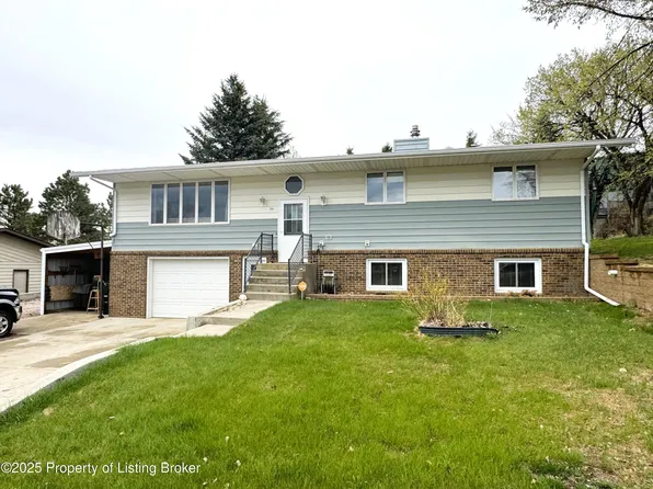 200 6th Ave N, Hettinger, ND 58639