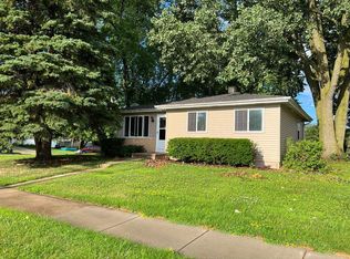 1100 Tullar Rd, Neenah, WI 54956