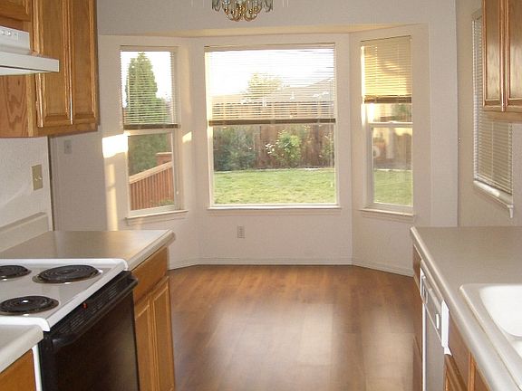 Kitchen to dining room