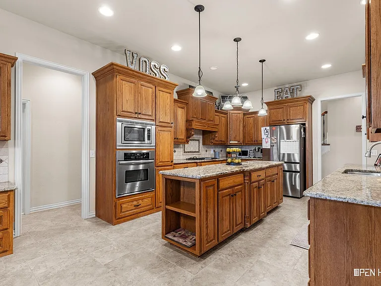3407 Oxford Ln — Photo 16