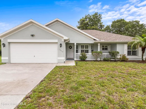 1452 Seahouse St, Sebastian, FL 32958