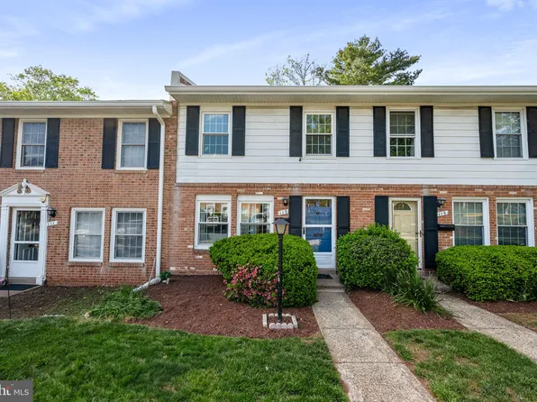 113 N Baylor Dr, Sterling, VA 20164