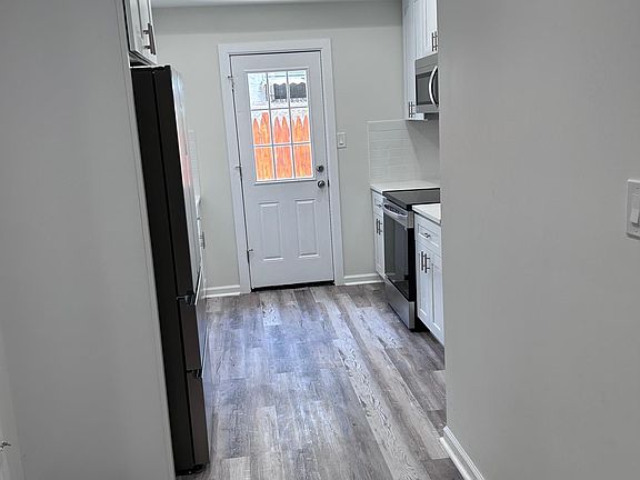 4th image of 1415 N Corlies St #1
