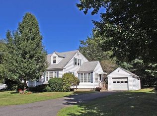 9 Cherry Ln, Greenfield, MA 01301