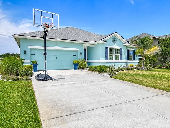 3rd image of 92 Estero Ct