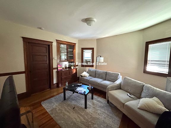 2nd image of 258 Boston Ave #2R