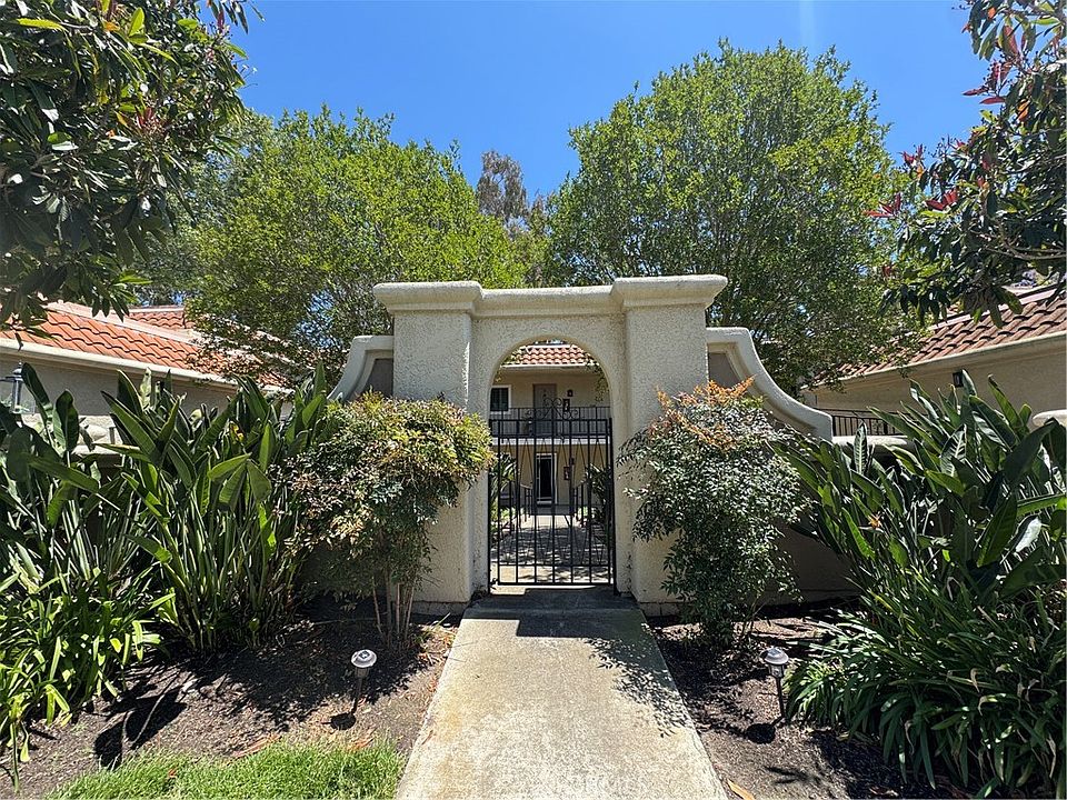 1st image of 5529 Via La Mesa Unit A