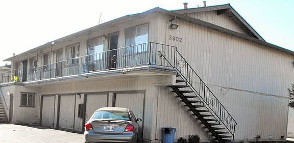 5th image of 3802 Underwood Dr APT 1