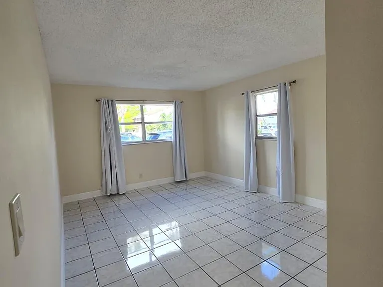 11604 NW 29th Ct #2-C — Photo 6