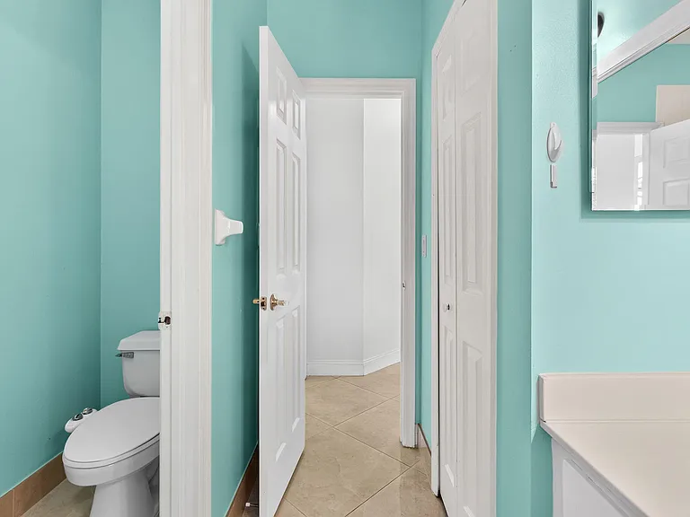 21698 Abington Ct — Photo 48