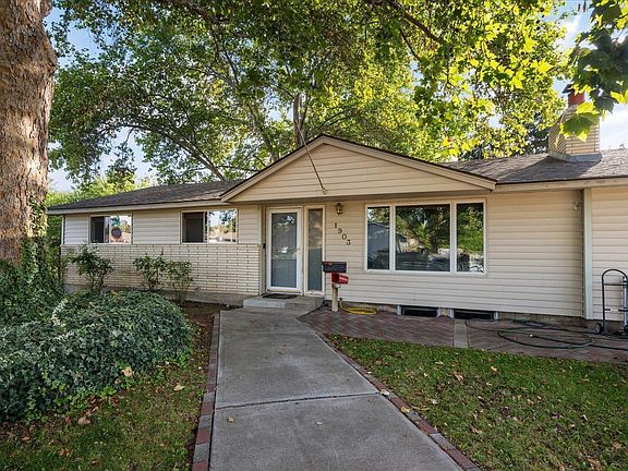 2nd image of 1903 S Dayton Pl