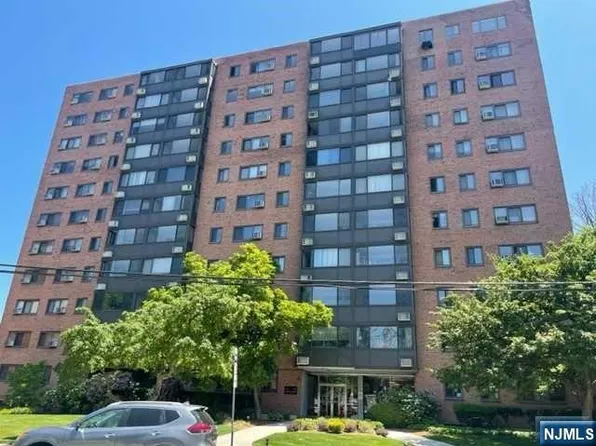 90 Prospect Ave APT 6C, Hackensack, NJ 07601