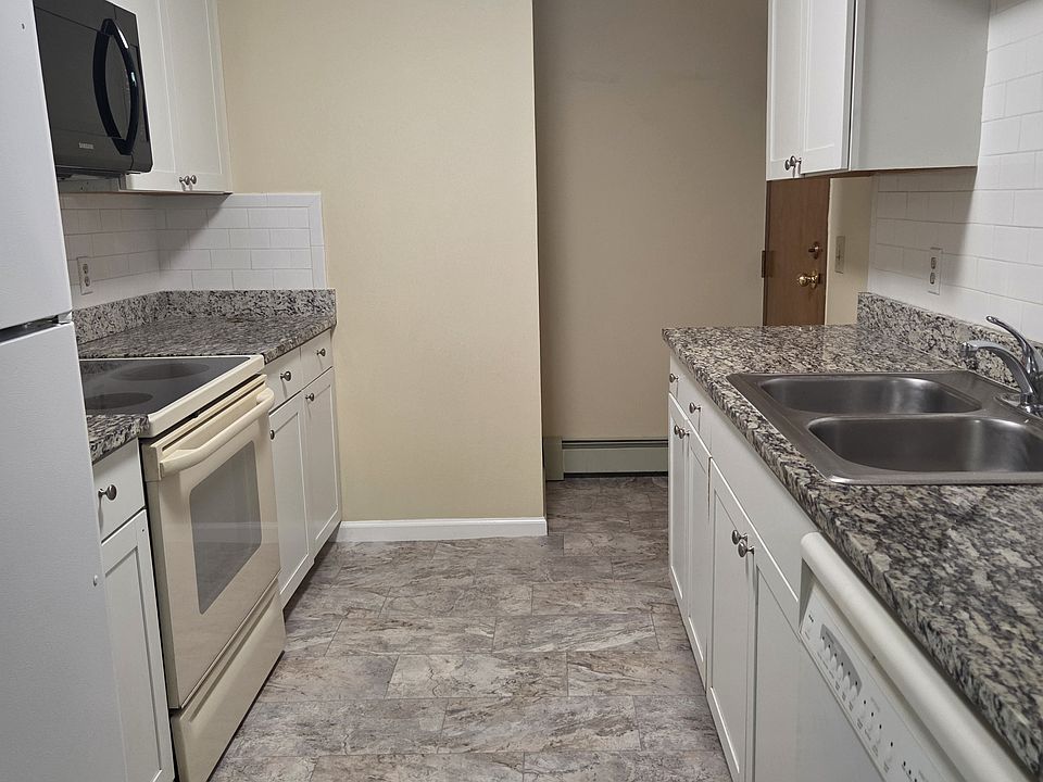 1st image of 8 May St APT 6