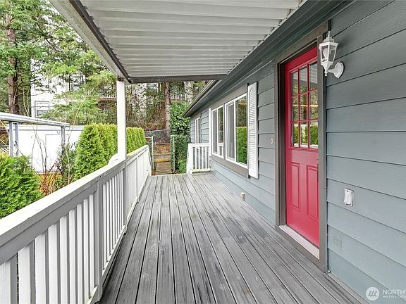 4th image of 1615 208th Street SE #42