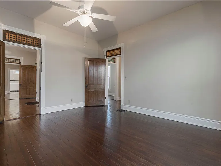 1619 Ellwood Ave — Photo 16
