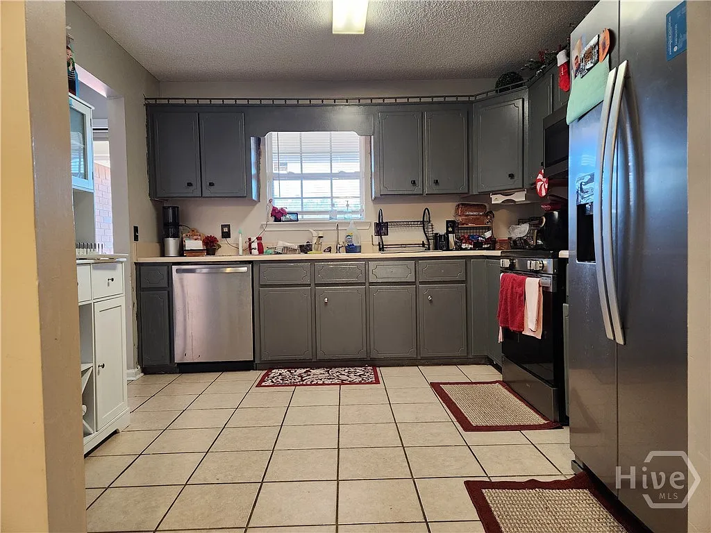 3 bed, 2.0 bath, 1472 sqft, $1,950 — Photo 4