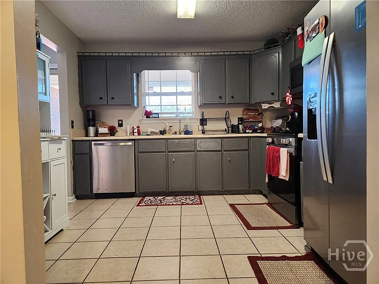1010 Barley Dr — Photo 4