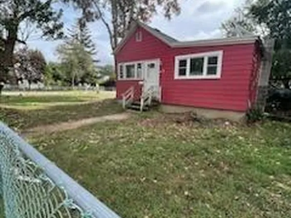 54 Steele Ave, Warwick, RI 02889