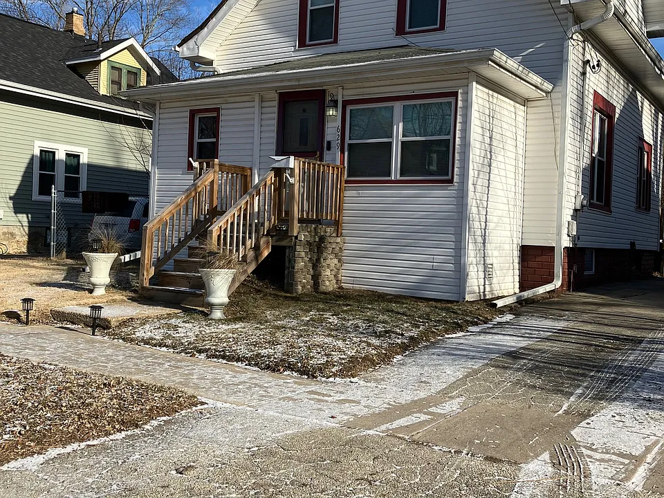 629 Fairview Ave