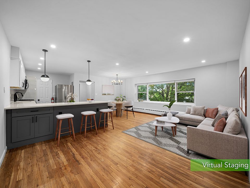 spacious 2 br/2 bath condo-1200 sqft In Fort lee Prime area