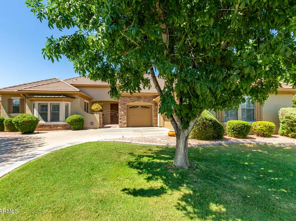 2996 E COTTON Lane, Gilbert, AZ 85234