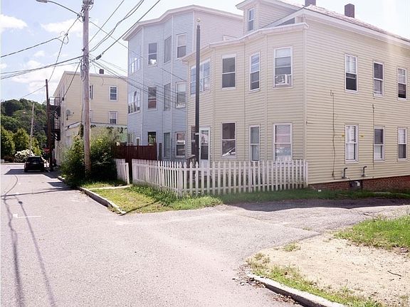 3rd image of 18 Knowlton St